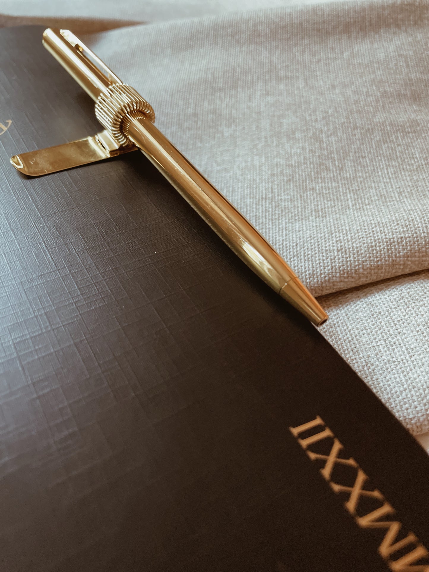 Gold pen loop - gold pen clip - brass pen clip - brass pen loop - luxury planner accessory - Gold planner accessory - Brass Pen - Luxe pen - Appointed Pen - OHTO - BEST PEN LOOP - Journal pen holder